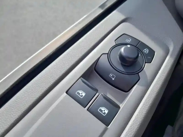 Volkswagen Transporter fg van l2 2.0 tdi 150ch business bva8 — photo 9