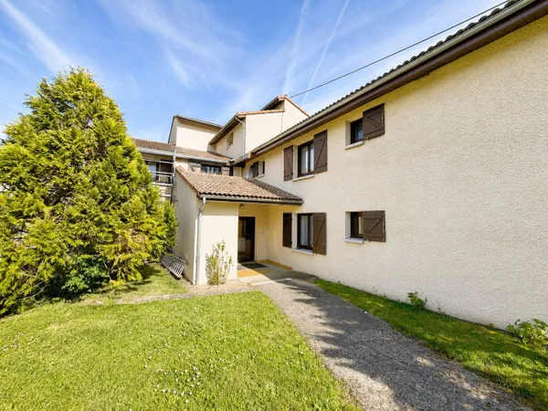 VENTE : appartement de 4 pièces (90 m²) à Combronde
