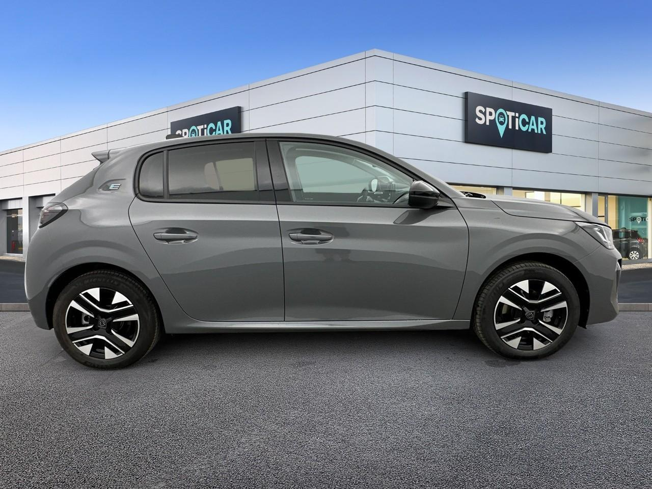 Peugeot 208 electrique 50 kwh 136ch allure — photo 4