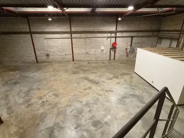 Local 250 m²
