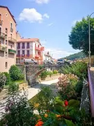 à l'année appartement 2 pièces climatisé au calme