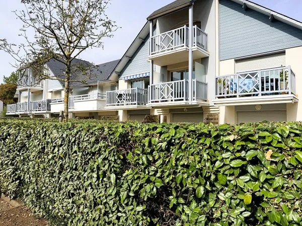 PORNICHET ? BONNE SOURCE ? À 50 MÈTRES DE LA MER ? APPARTEMENT 38 M² AVEC JARDINET, PARKING ET CAVE