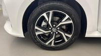 Toyota Yaris 116h Design 5p MC24 — photo 20