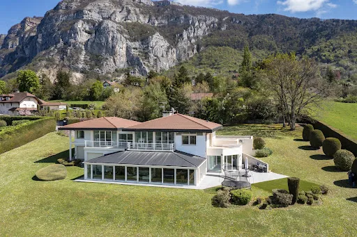Villa 9 pièces 550 m²