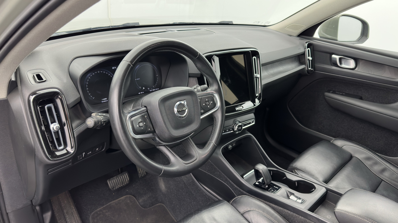 Volvo XC40 T4 Recharge 129+82 ch DCT7 — photo 12