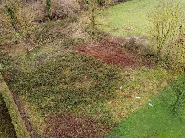Terrain 2315 m²