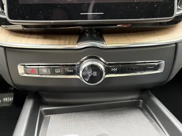 Volvo Xc60 t6 awd hybride rechargeable 253 ch+145 ch geartronic 8 — photo 33