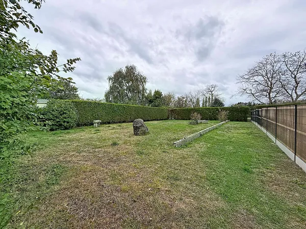 Terrain 660 m²