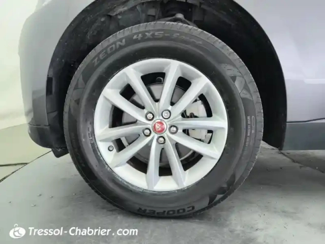 Jaguar F-Pace 2.0 d - 180 awd portfolio — photo 22