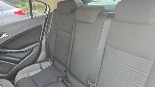 Mercedes Classe A 180 122 - Inspiration – 2015 – 84650 km – Essence – Boîte Manuelle — photo 41