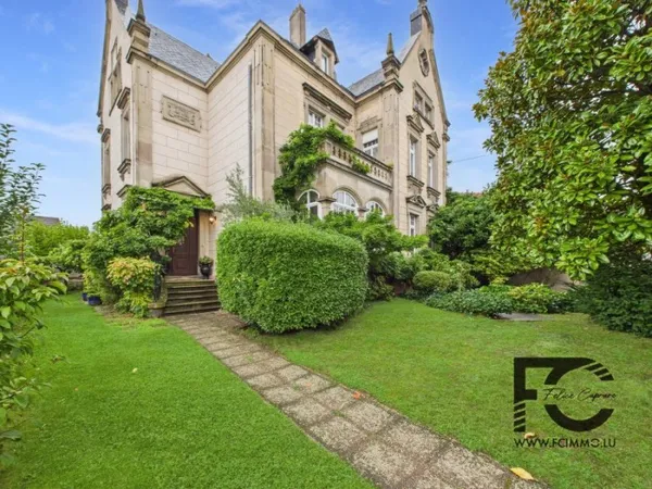 Maison 17 pièces 347 m²