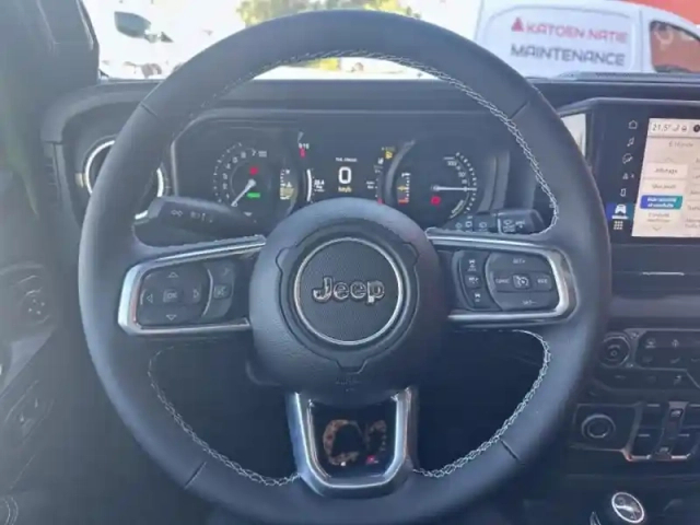 Jeep Wrangler unlimited 2.0 t 380ch 4xe sahara command trac — photo 14