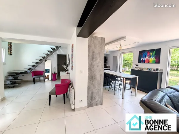 Maison de 164m2 idéalement située