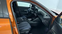 Peugeot 2008 1.2 PureTech 130ch S&S GT EAT8 — photo 15