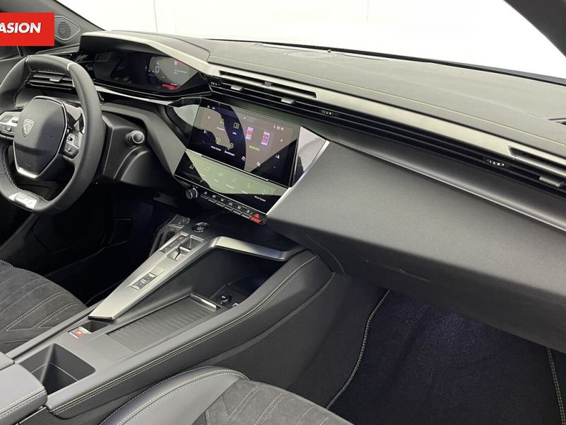 Peugeot 308 III 1.5 BlueHDi 130ch GT EAT8 — photo 8