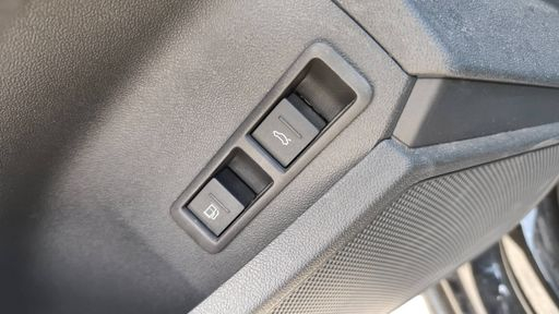 Audi A3 Sportback 45 TFSIe 245 Stronic 6 - S Line Competition Plus – 2022 – 72325 km – Hybride rechargeable – Boîte Automatique — photo 5