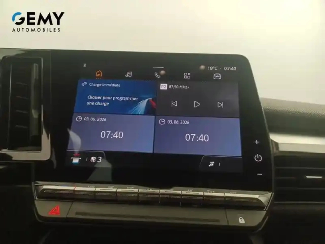 Renault Megane e-tech ev60 220 ch super charge — photo 14
