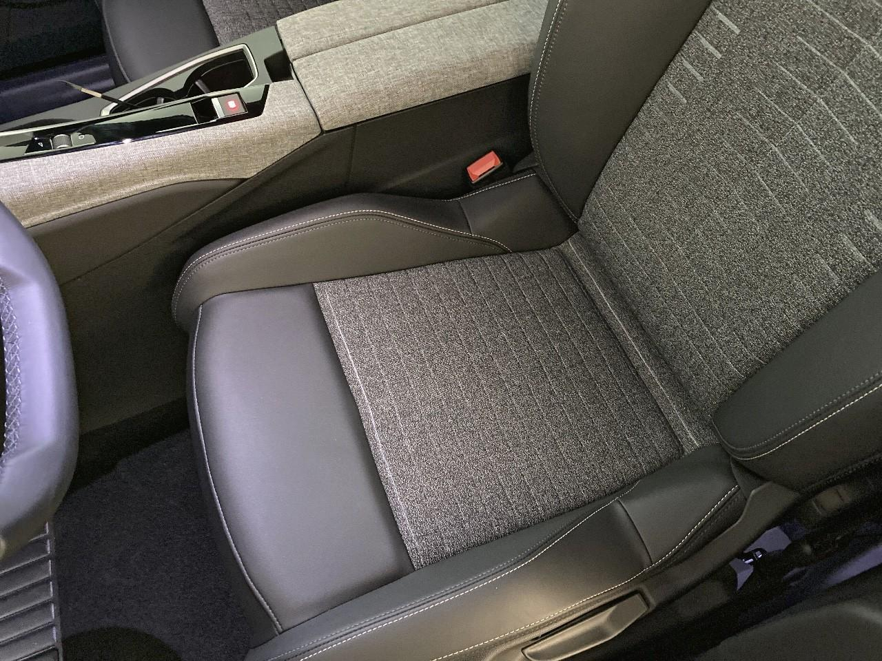 Peugeot 5008 hybrid 145 ch e-dcs6 allure — photo 9