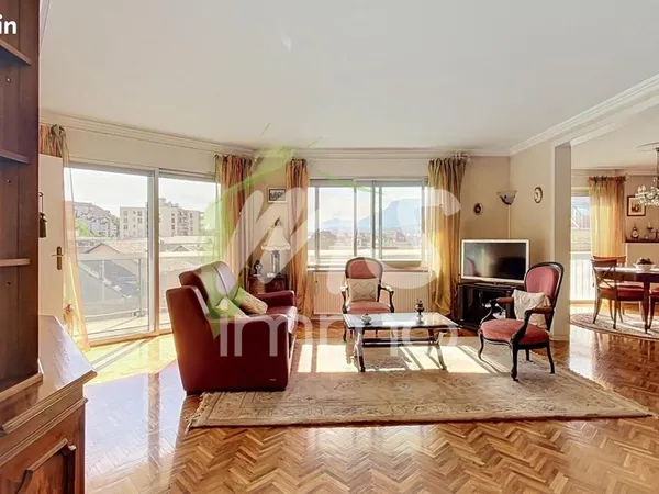 Appartement 4 pièces 152 m²