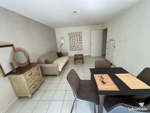 T2 bis 2 Chambres Terrasse Sud Parking couvert
