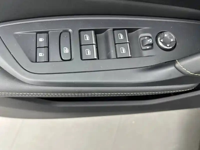 Peugeot 308 sw bluehdi 130ch s&amp;s eat8 — photo 18