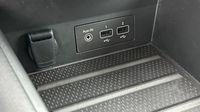 Renault Captur 1.6 E-Tech hybride rechargeable 160ch Initiale Paris -21 — photo 19