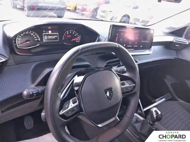 Peugeot 208 puretech 100 s&amp;s bvm6 — photo 2