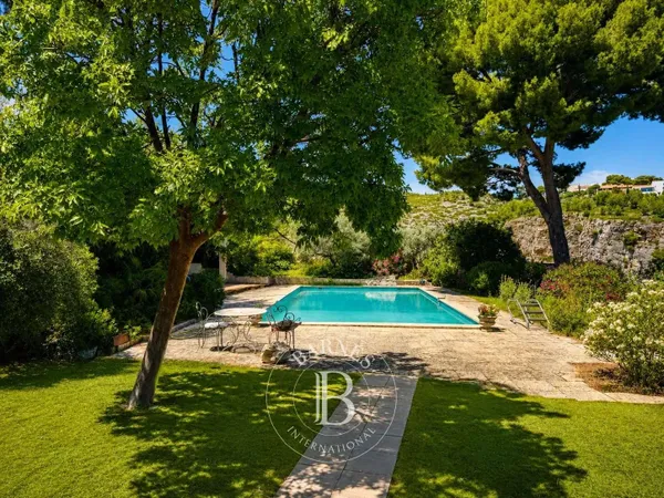 Maison 6 pièces 179 m²