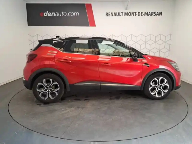 Renault Captur blue dci 115 edc — photo 6