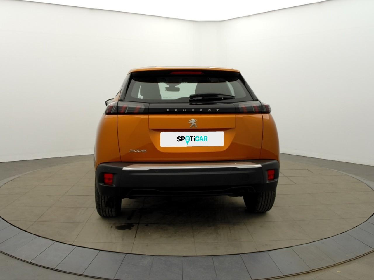 Peugeot 2008 puretech 100 s&s bvm6 active — photo 4