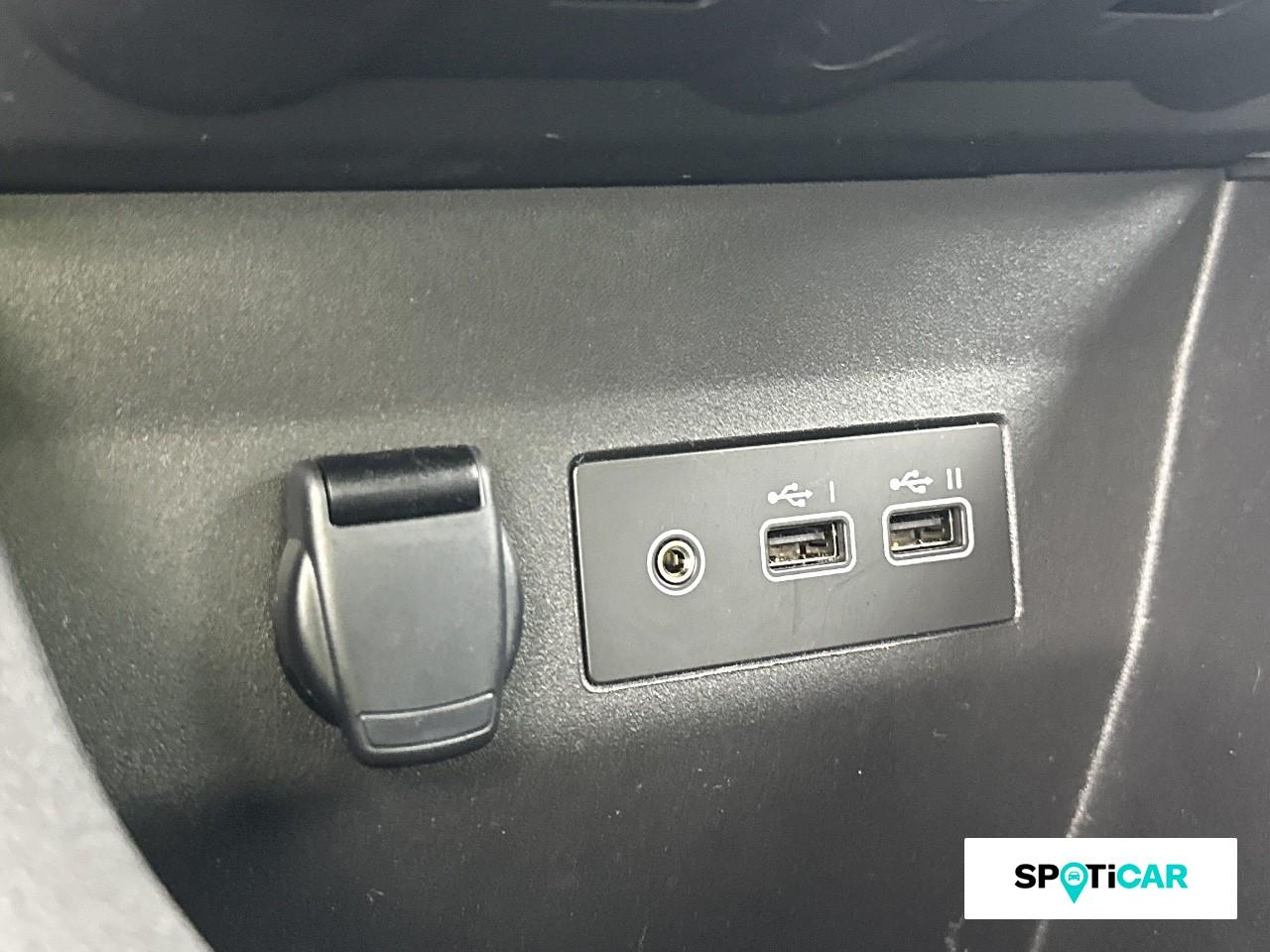 Renault Clio 1.6 e-tech 145ch full hybrid evolution - 24 — photo 16