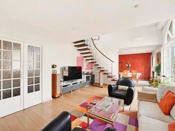 Beau Duplex 117.85 m² ISSY