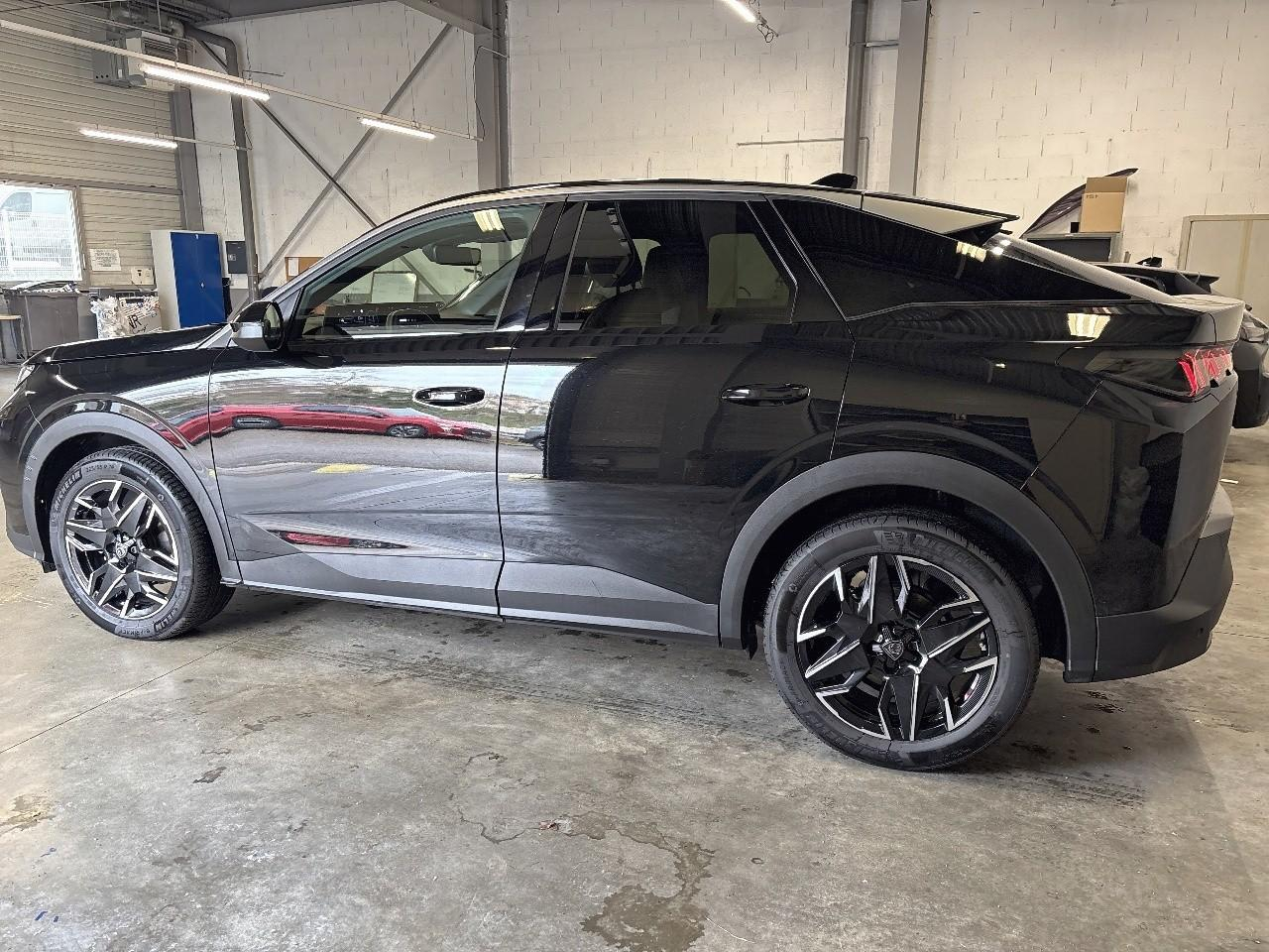 Peugeot 3008 hybrid 145 e-dcs6 allure — photo 4