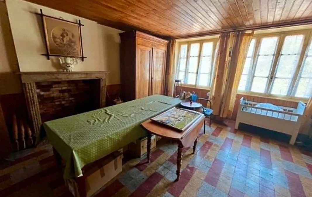 Photo 5