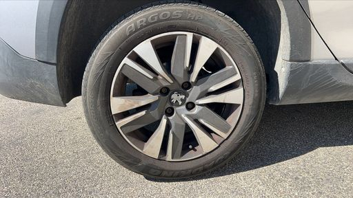 Peugeot 2008 1.2 PureTech 110 EAT6 - Allure – 2018 – 97986 km – Essence – Boîte Automatique — photo 30