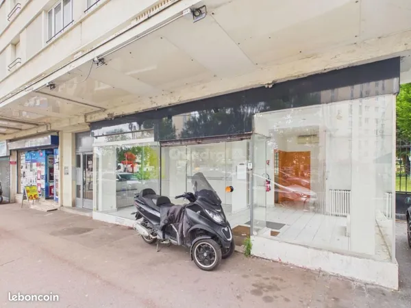 Local commercial 62 m²