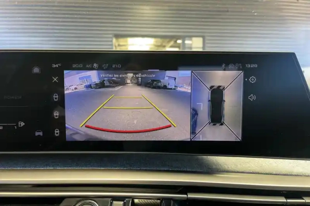 Peugeot 3008 hybrid 136 e-dcs6 — photo 20