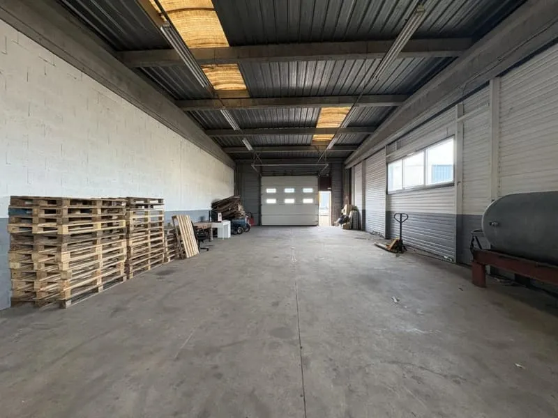 Photo 1