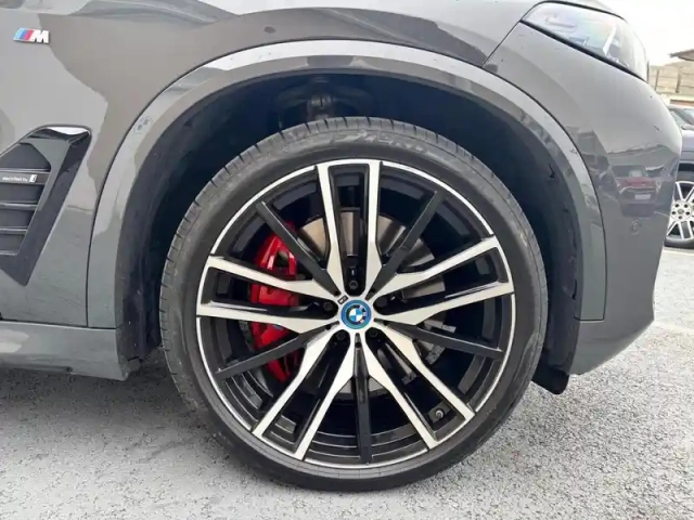 Bmw X5 xdrive50e 489ch m sport — photo 9