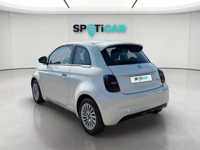 Fiat 500 e 118ch my23 — photo 3