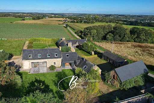 Maison 12 pièces 304 m²