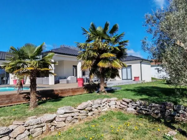 Maison 6 pièces 202 m²