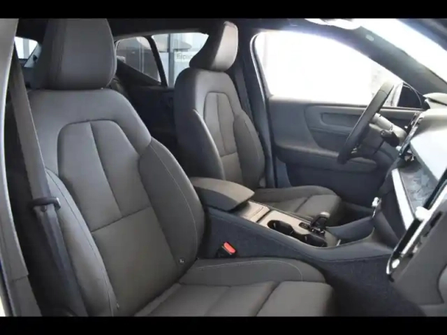Volvo Ex40 twin performance 442ch plus awd — photo 13