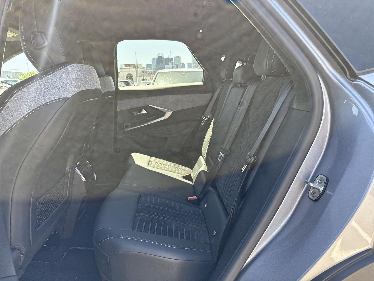 Peugeot 3008 hybrid 145 e-dcs6 gt — photo 10