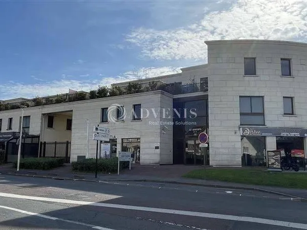 Bureau 57 m²