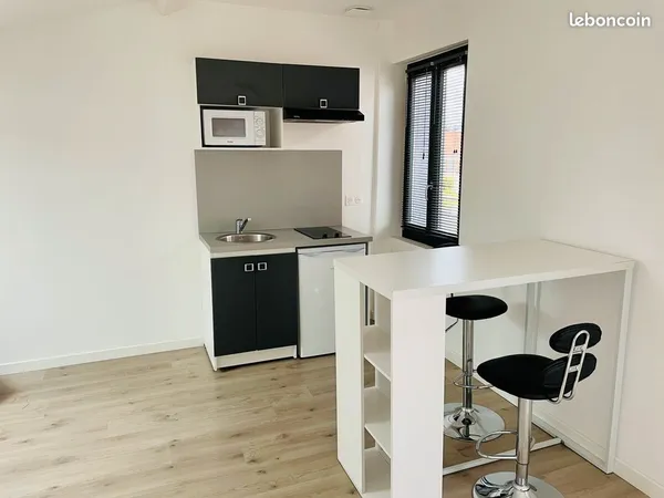 Idéal investisseur.. Studio 22m² - Décines centre
