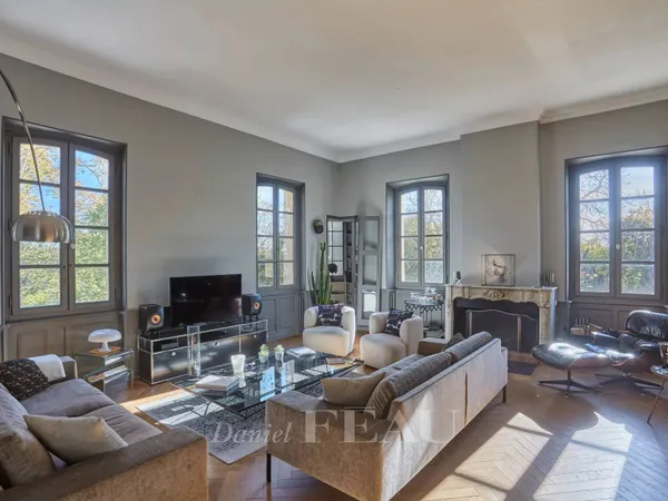 Aix en Provence - Appartement de standing dans un chateau