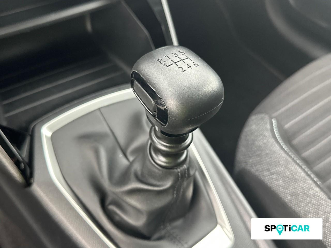Peugeot 208 1.2 puretech 100ch s&s style 118g — photo 14