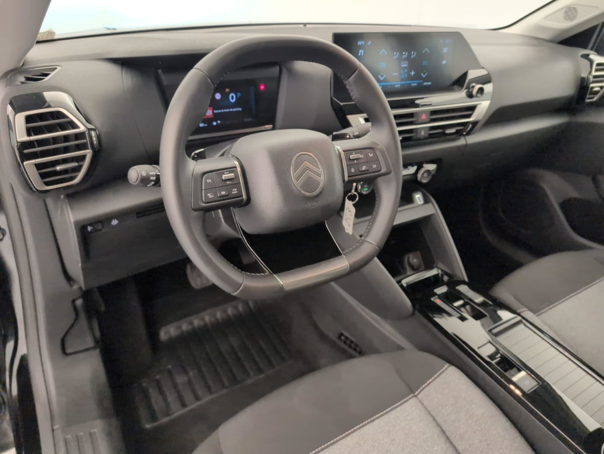 Citroën C4 — photo 14