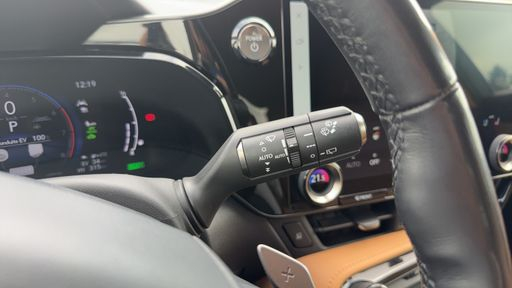Lexus NX 450h+ 2.5 VVT-i 309 Plug in Hybrid CVT - Executive – 2022 – 73653 km – Hybride rechargeable – Boîte Automatique — photo 11